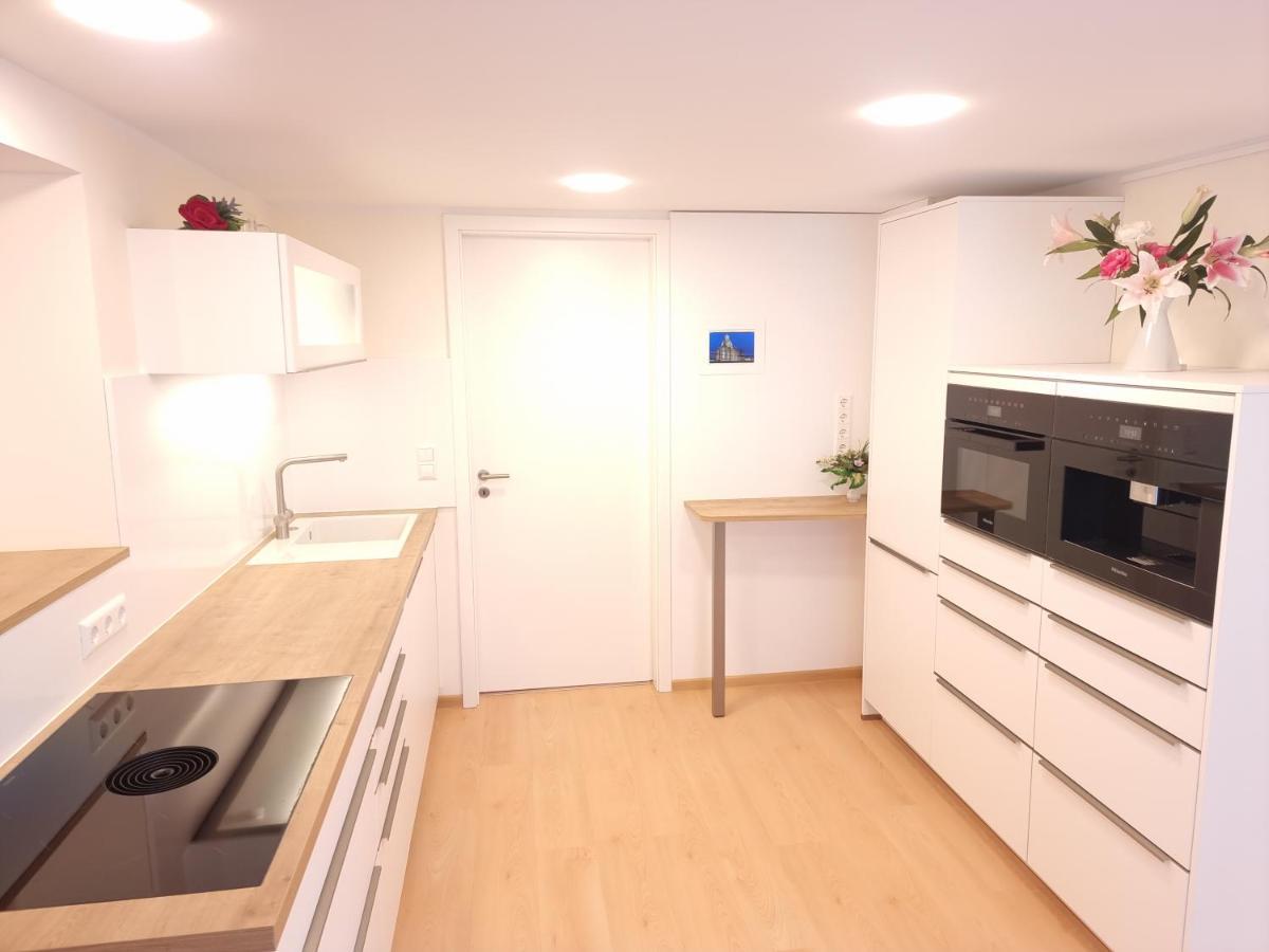 Liebevoll Eingerichtetes Haus Mit Grossem Garten In Dresden - Telefonnummer Und Video Unter Www Fhvn De Zewnętrze zdjęcie